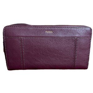 NWT Fossil Jori Raisin (plum Color) Zip Clutch wristlet RFID Wallet